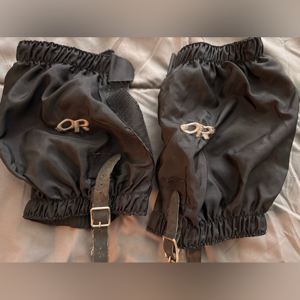 Outdoor Research Black Gaiters with Buckles